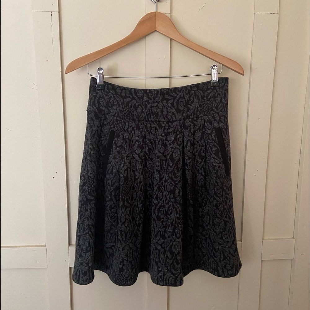 Maeve zip back midi skirt size 4